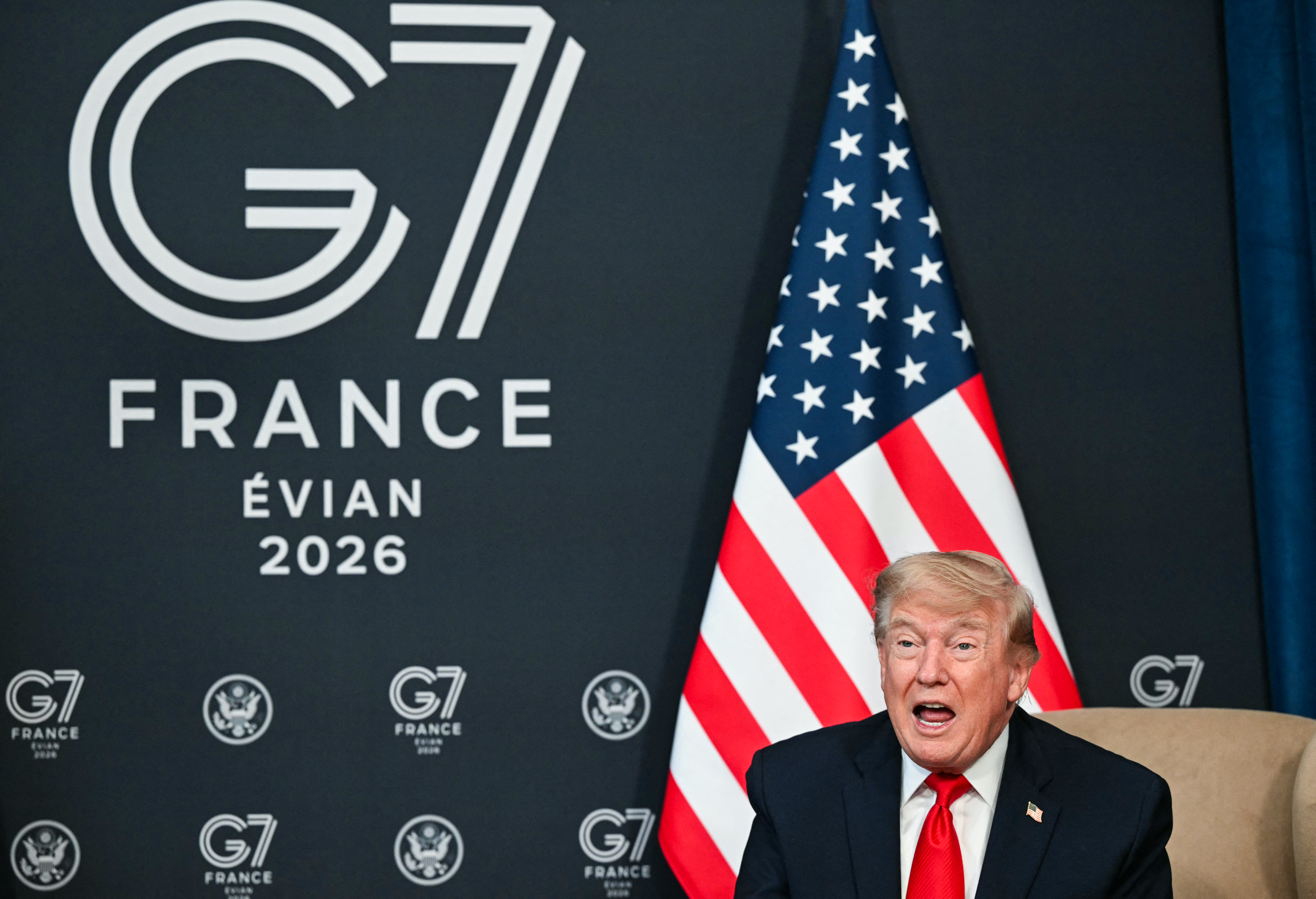 Donald Trump critica Israel, defende acordo com o Irã e cita Rússia e Ucrânia durante G7