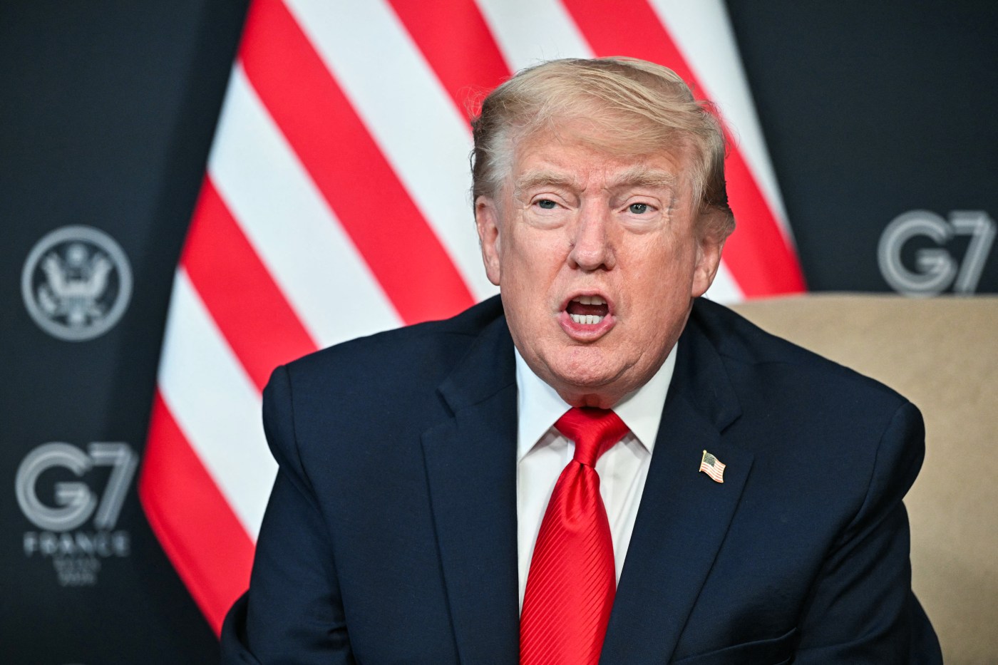 Irã sofrerá um duro golpe nesta segunda e na terça, diz Trump