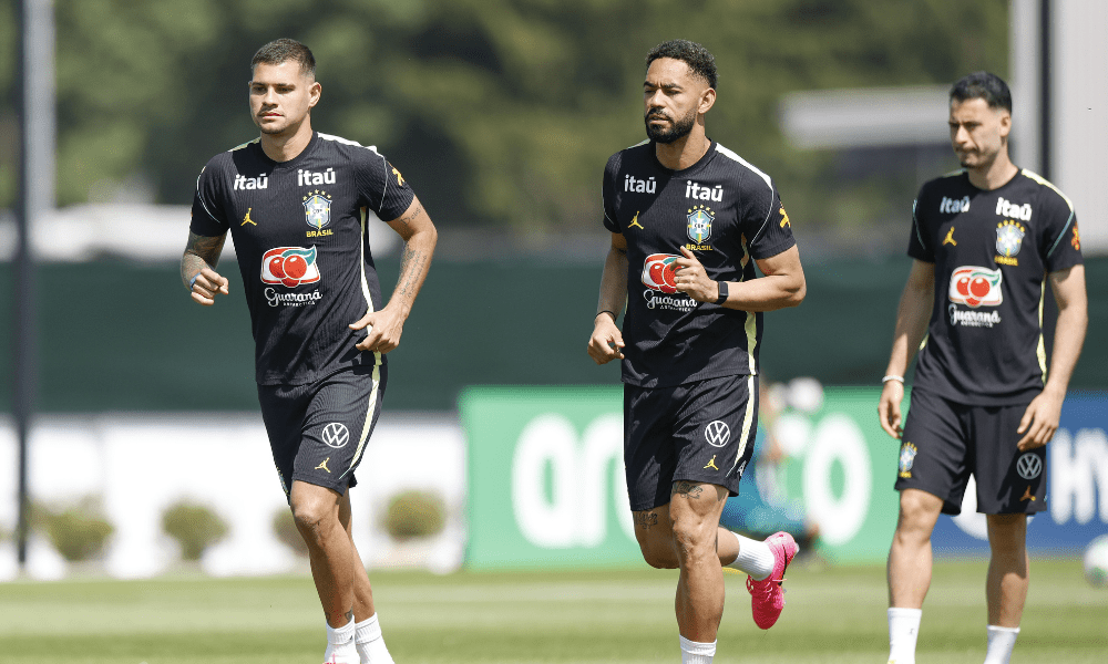 Seleção Brasileira durante treinamento em Cleveland, nos EUA