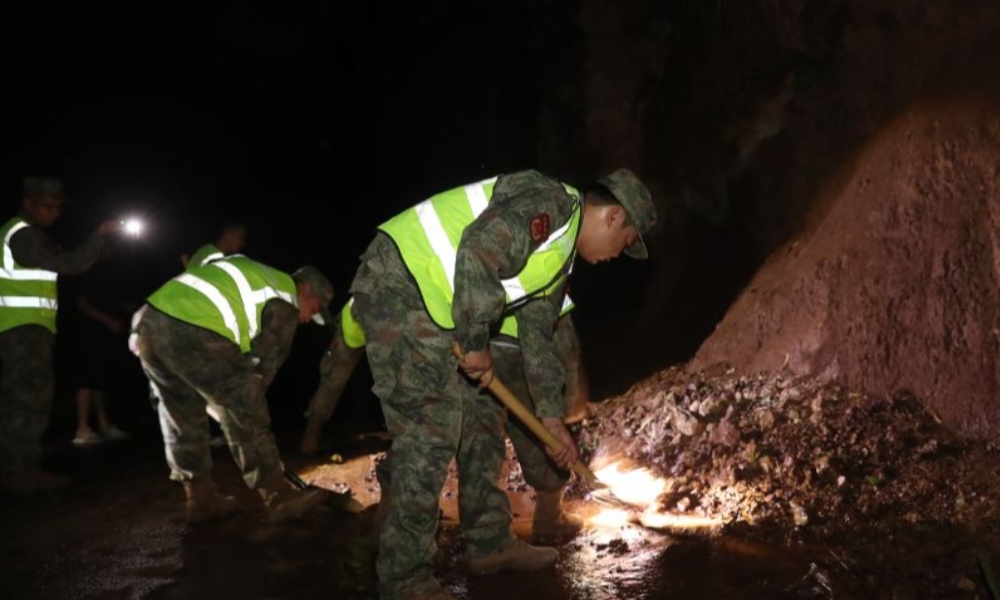 Terremoto de magnitude 5,5 deixa 13 feridos em Sichuan, na China