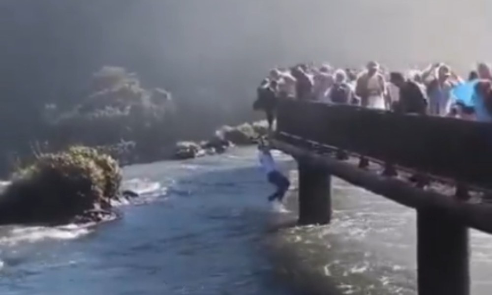 Novo vídeo mostra turista que desceu nas Cataratas do Iguaçu tentando voltar