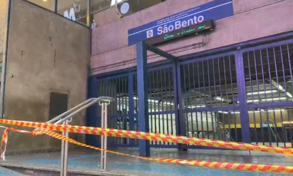 Tiroteio na estação São Bento do metrô deixou 5 feridos.