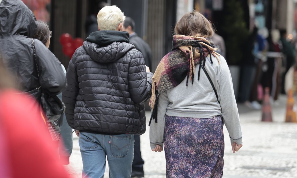 Defesa Civil emite alerta para baixas temperaturas em SP; veja a previsão