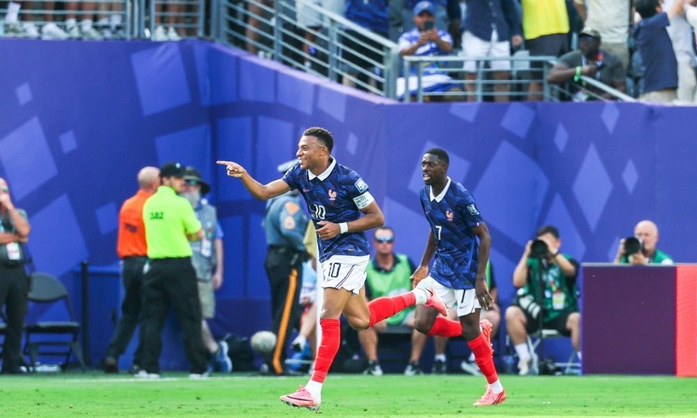 Com dois de Mbappé, França atropela Suécia por 3 a 0 e vai às oitavas da Copa do Mundo