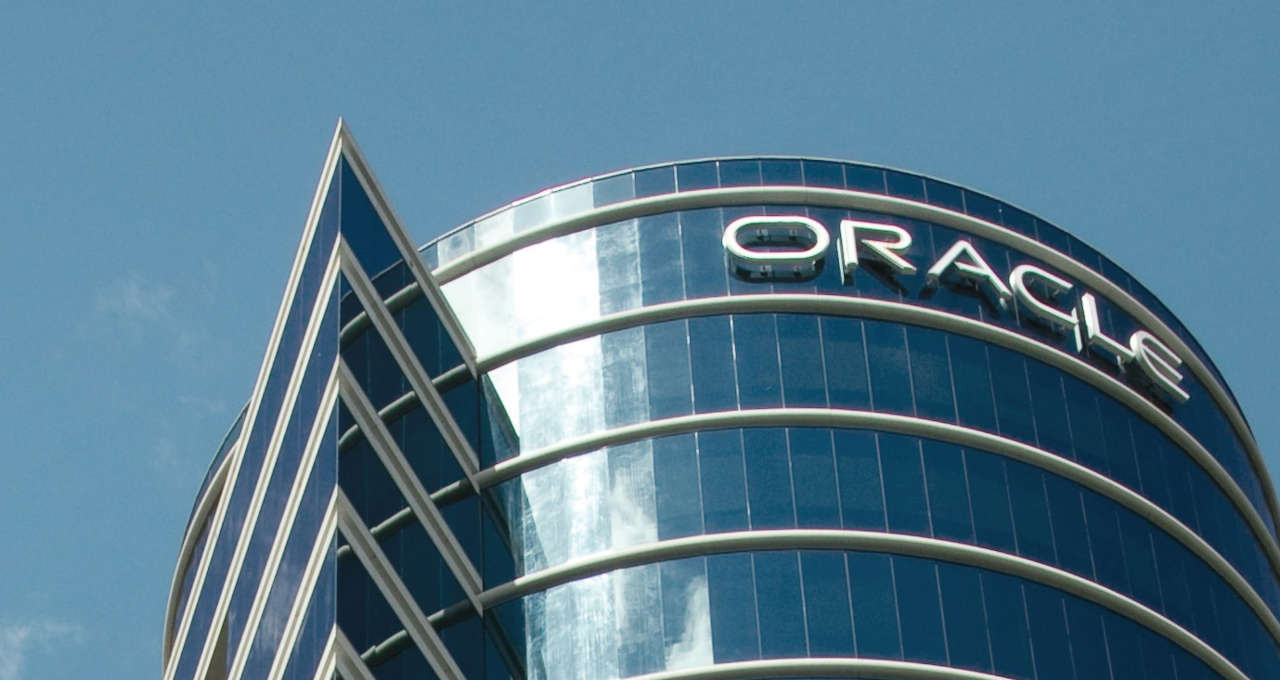 Oracle corta 21 mil empregos e intensifica aposta em IA