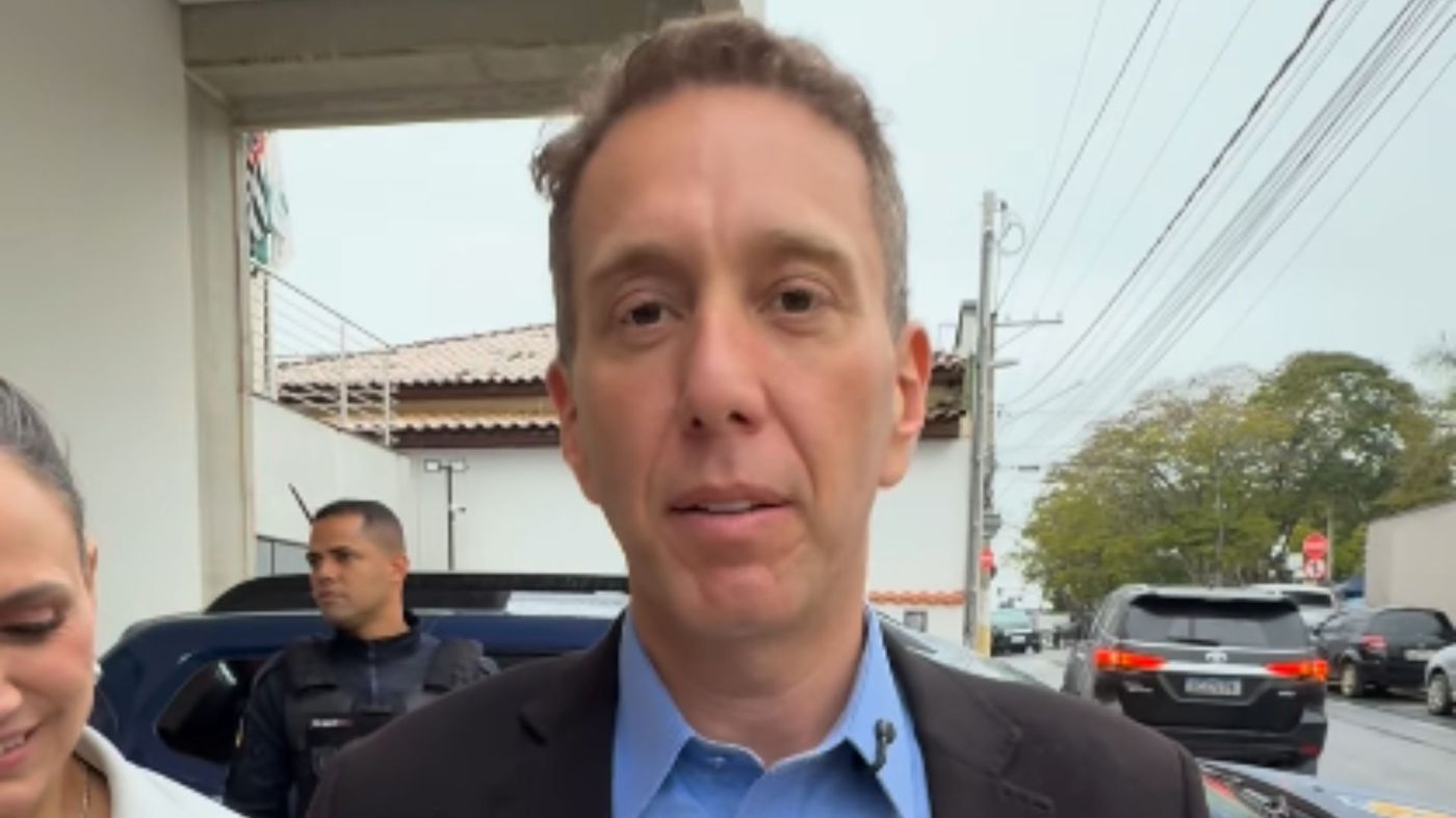 Republicanos expulsa prefeito ‘tiktoker’ após campanha para esposa do União Brasil