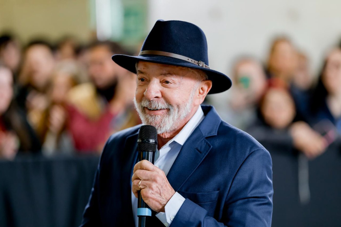 PoderData/Aya: 50% dos eleitores desaprovam trabalho de Lula