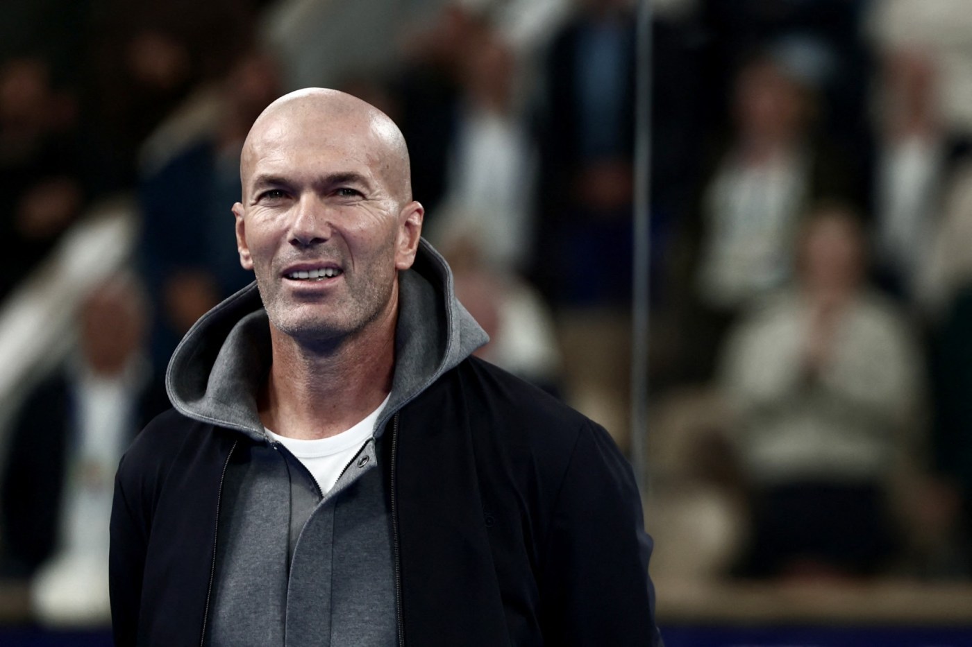 Zidane na França: staff maior, mais dados e presença feminina