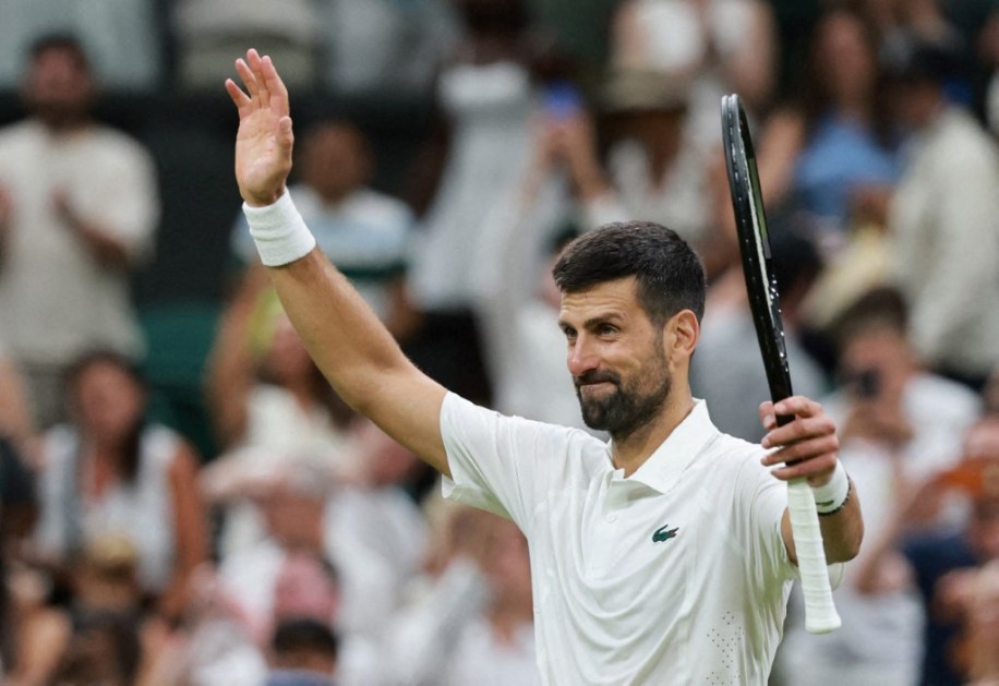 Djokovic vence em Wimbledon e vai à terceira rodada