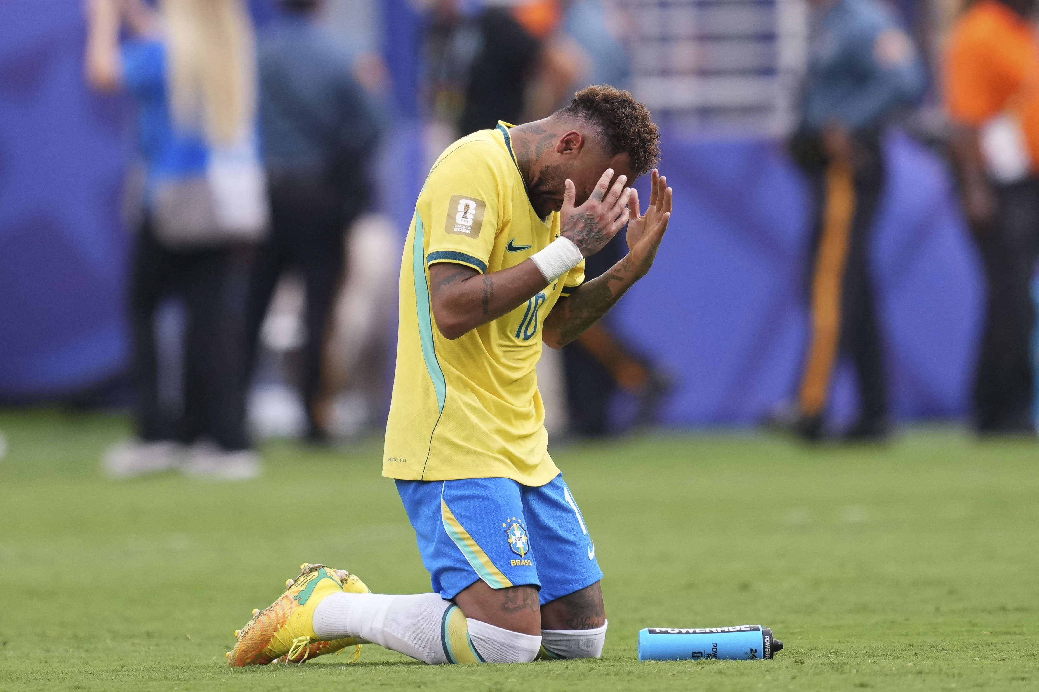 "Agora acabou", Neymar anuncia aposentadoria da Seleção