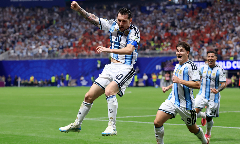 ‘VAR-gentina?’: teorias se multiplicam antes da semifinal da Copa do Mundo