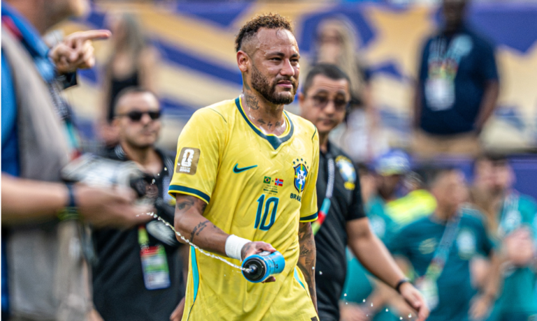Neymar depois da eliminação da Seleção Brasileira na Copa do Mundo, contra a Noruega