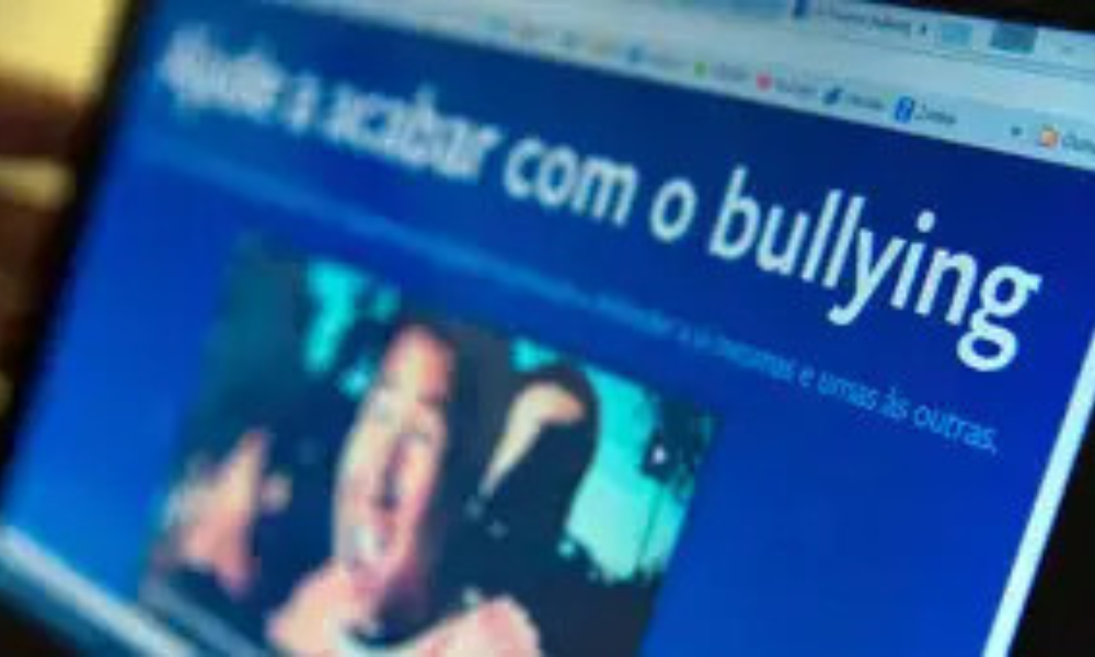 Violência infantil piora em meio ao aumento de mais de 60% do bullying, diz Anuário