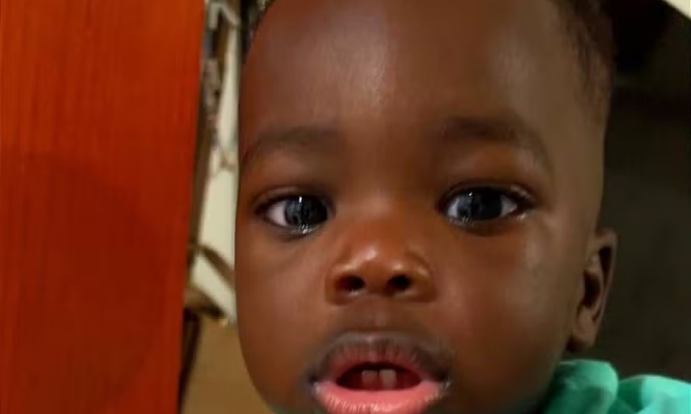 Bebê morre após prender a cabeça em grade de creche no centro de SP