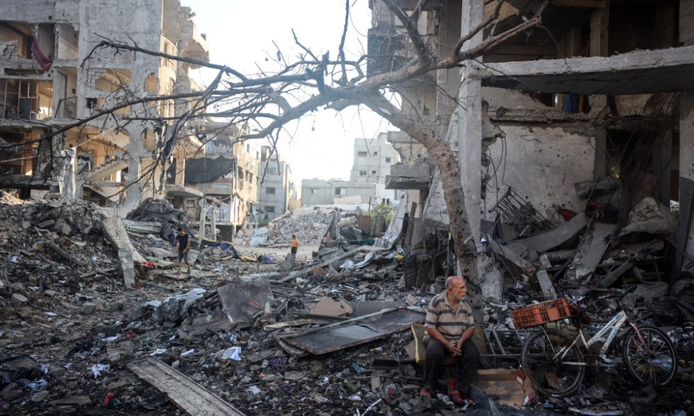 Israel ataca Gaza após o Hamas anunciar que irá se desarmar