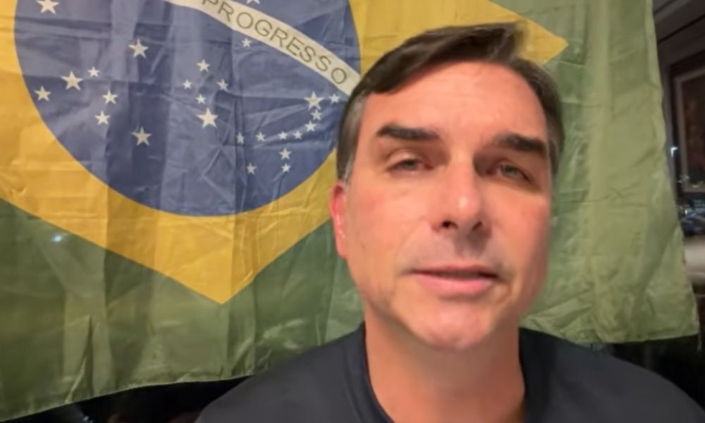 Flávio pede manifestação da OAB após Moraes proibir visitas a Bolsonaro por 90 dias