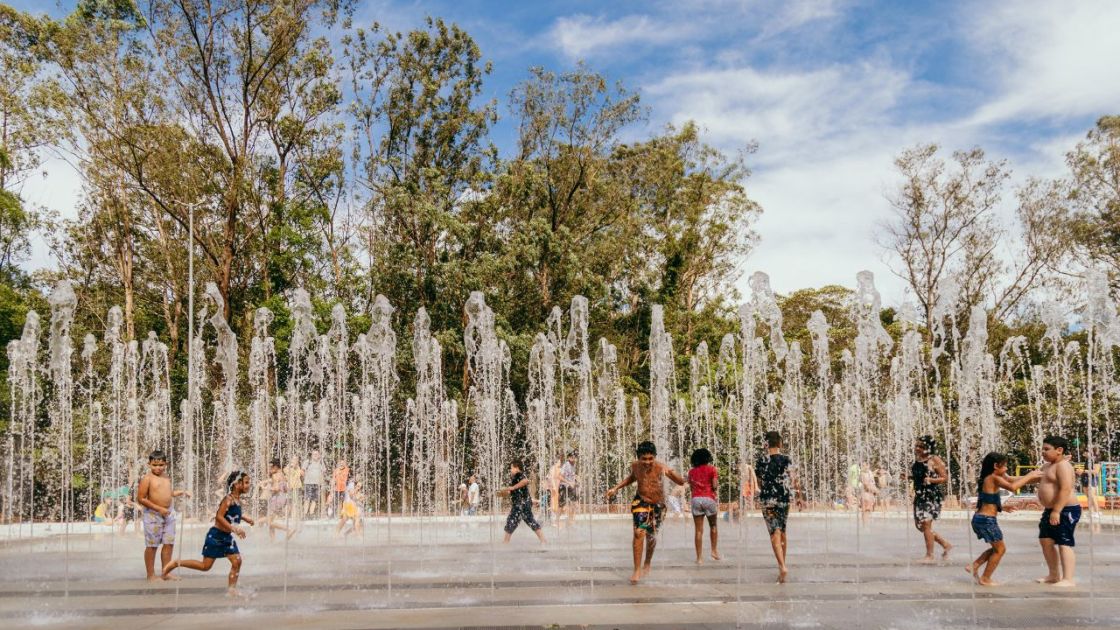 Fonte interativa no Parque do Carmo em SP