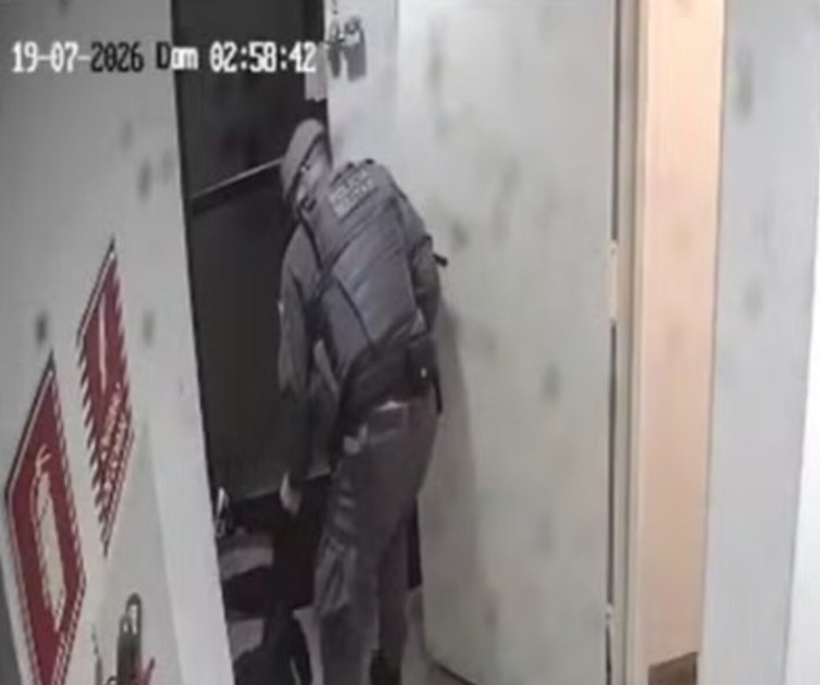 Policial prende homem e apreende adolescentes em prédio em SP