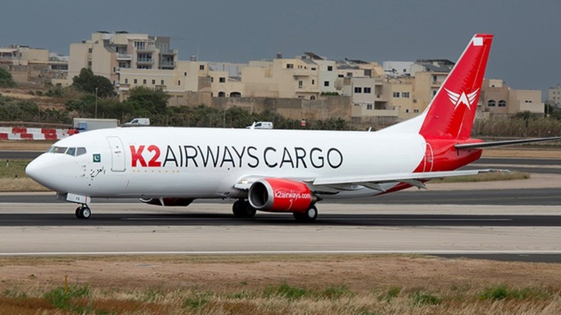 Boeing 737 da empresa de transportes K2 Airways.