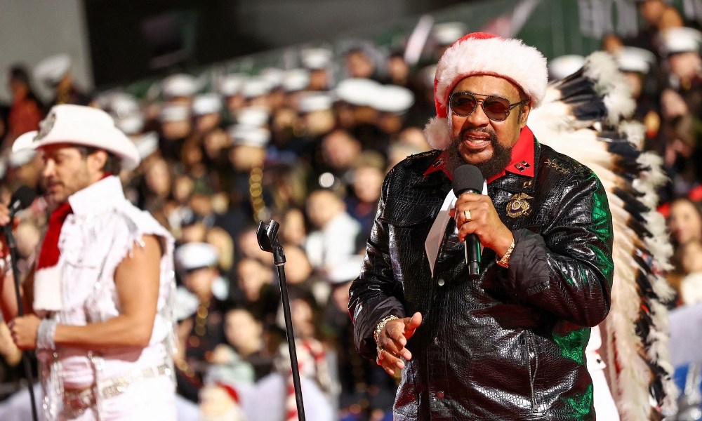 Morre Victor Willis, líder do Village People; hit do grupo marcou campanha de Trump