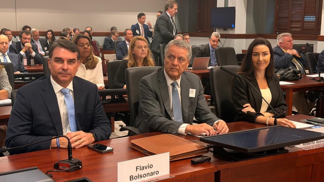 Flávio Bolsonaro em audiência nos Estados Unidos sobre tarifas