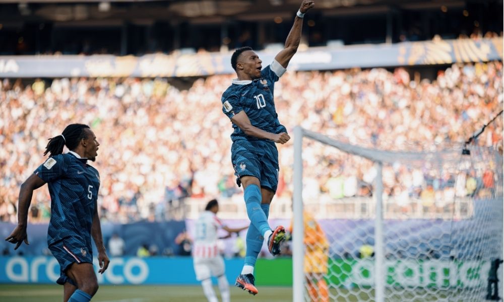 Paraguai resiste, mas Mbappé faz de pênalti e leva França às quartas da Copa do Mundo