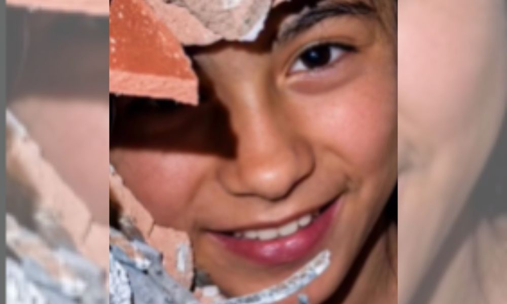 Menina é resgatada sorrindo em meio aos escombros de terremotos na Venezuela