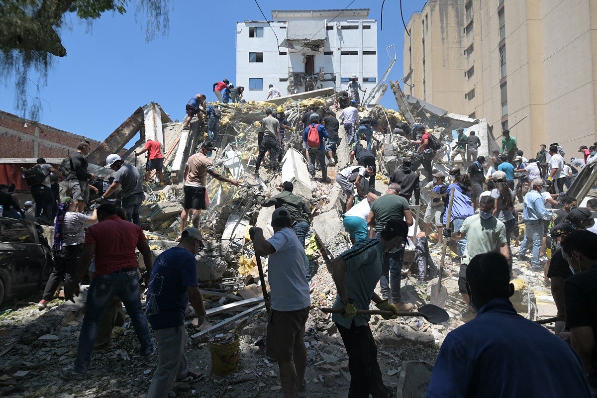 Número de mortos após terremoto na Colômbia sobe para 319