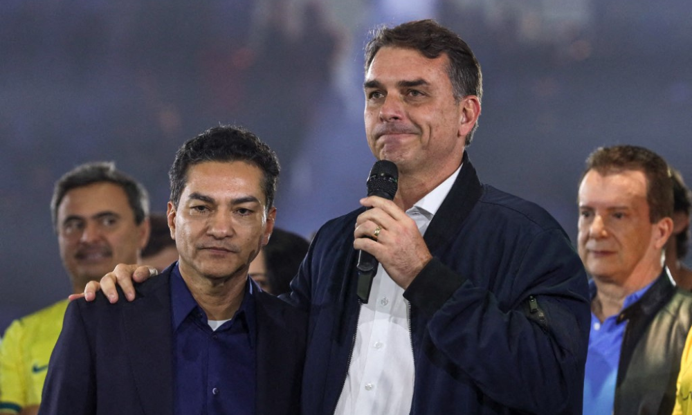 Republicanos decide manter neutralidade após conversas sobre apoio a Flávio