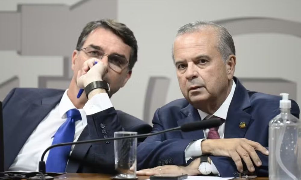Isolado por partidos, Flávio terá vice do PL; Marinho ganha força
