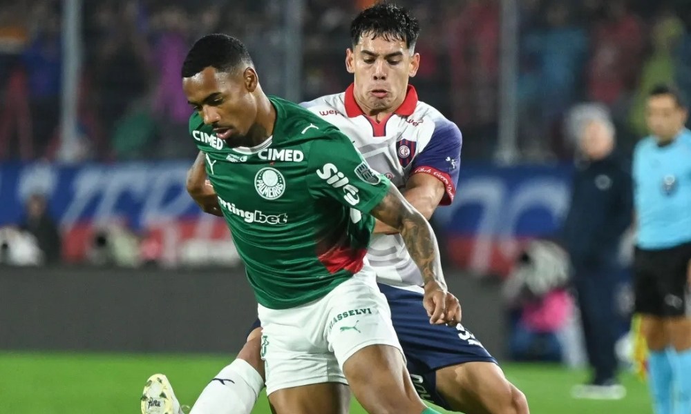 Palmeiras alivia crise com classificação, cumpre meta e garante R$ 9 milhões