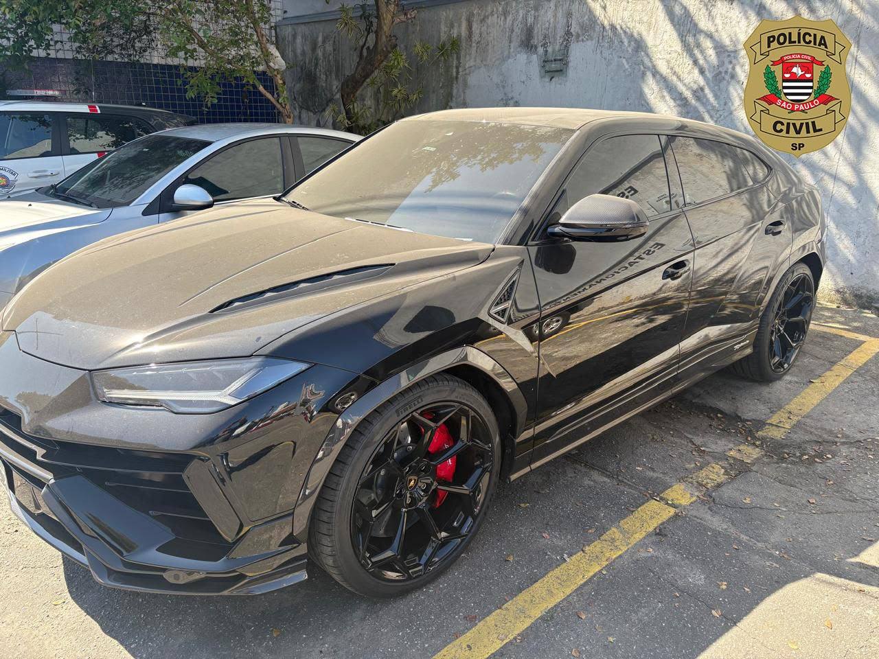 Nova operação apreende Lamborghini de Deolane avaliada em até R$ 4,3 milhões