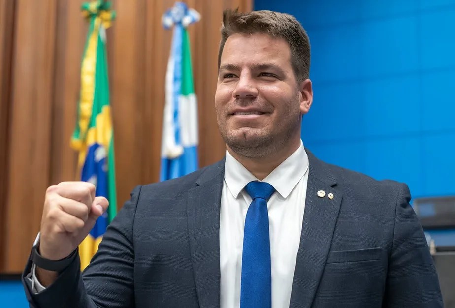 Da caserna às urnas: a trajetória política de Capitão Contar, candidato ao Senado