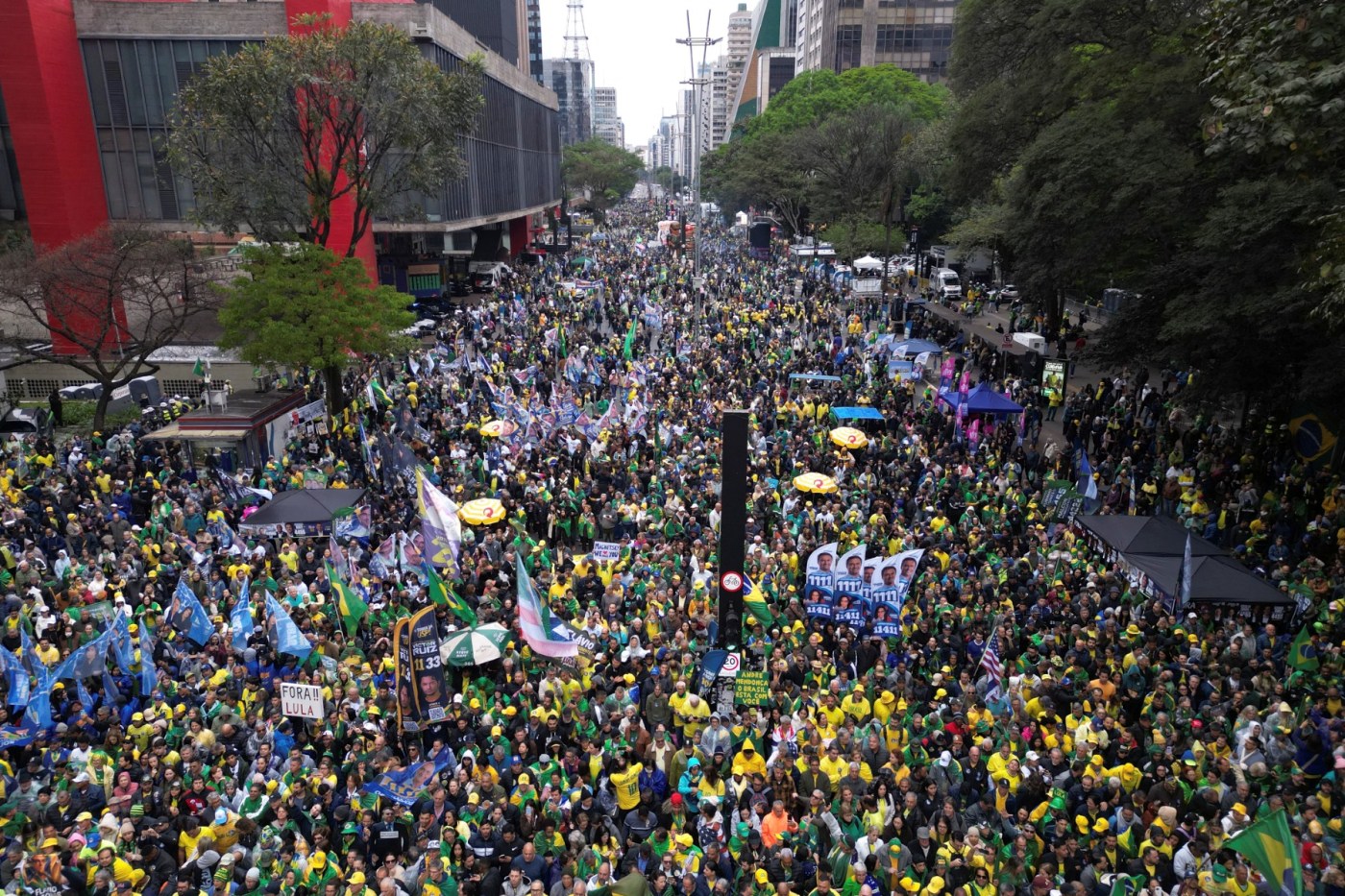 Ato de Flávio em SP contra Lula e Moraes tem presença de 28,5 mil pessoas, aponta monitor da USP