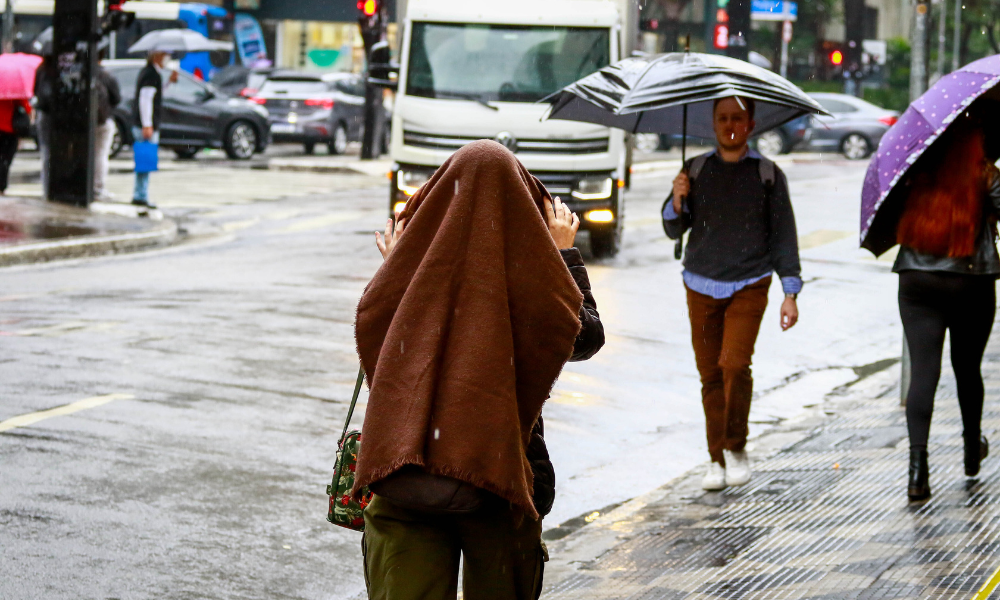 Chuva dá trégua na cidade de SP, mas frio persiste; veja até quando